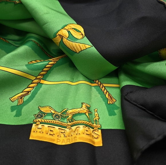 💚💛🖤Hermes Green, Gold and Black Silk Scarf/Handkerchief 💚💛🖤 - Picture 6 of 10